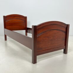 Raudonmedžio viengulės lovos rėmas 224x97x102,5 cm