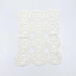 Nerta rankų darbo stalo servetėlė 32x23,5x0,1 cm