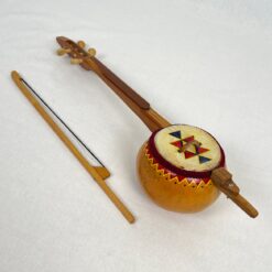 Styginis tradicinis liaudies muzikos instrumentas "Kemanė" 14x17x66 cm
