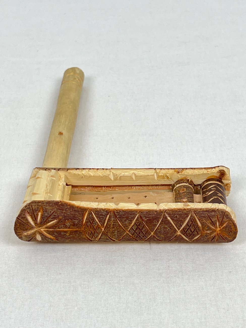 E0919-muzikos-instrumentai-5 Muzikos instrumentas tarškynė 3x12x19 cm