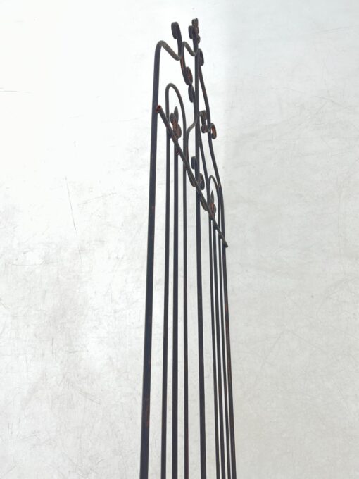 Metalinė įsmeigiama sodo atrama augalams 2x61x202 cm