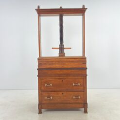 Senovinis presas su komoda 55x96x213 cm