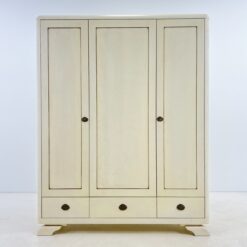 Trijų durų, medinė, provanso stiliaus spinta 55x150x190 cm