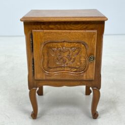 Ąžuolinė vienų durų spintelė 33x43x59 cm
