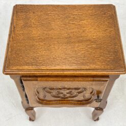 Ąžuolinė vienų durų spintelė 33x43x59 cm