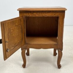 Ąžuolinė vienų durų spintelė 33x43x59 cm