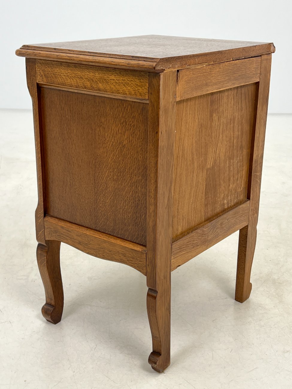 CY0159-spinteles-9 Ąžuolinė vienų durų spintelė 33x43x59 cm