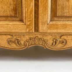 Ąžuolinė keturių durų rūbų spinta 67x226x217 cm