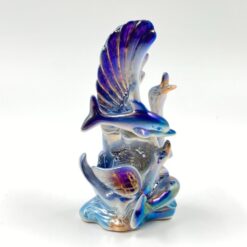 Porcelianinė vazelė su delfinais ir gulbėmis 7x9x16 cm