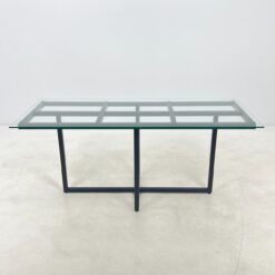 Modernus, stiklinio stalviršio stalas su metalinėmis kojomis 76x176x75,5 cm