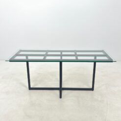 Modernus, stiklinio stalviršio stalas su metalinėmis kojomis 76x176x75,5 cm