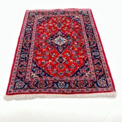 Vilnonis “Kashan” rankų darbo kilimas 147x100x1,5 cm