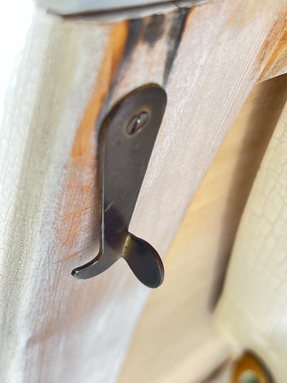 DL0004-stalai-10 Provanso stiliaus, medinis išskleidžiamas stalas 115×150(+50)x76,5 cm