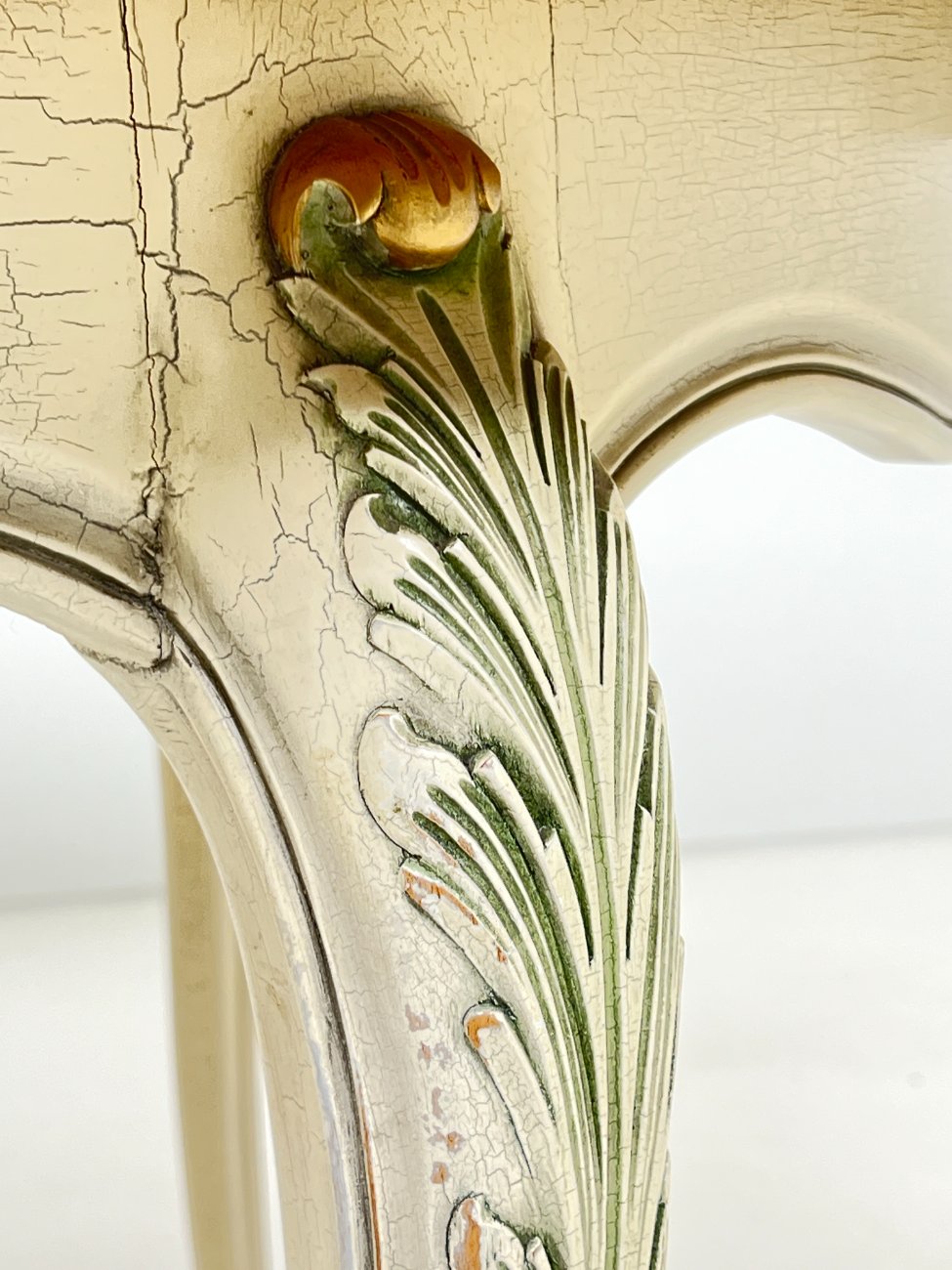 DL0004-stalai-7 Provanso stiliaus, medinis išskleidžiamas stalas 115×150(+50)x76,5 cm