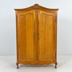 Dviejų durų, ąžuolinė rūbų spinta 54x116x172,5 cm