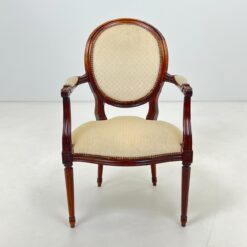 Louis XV stiliaus ąžuolinis krėslas šviesiu gobelenu 55x62x97,5 cm, 46 cm