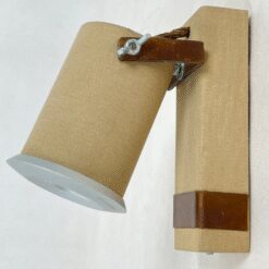 Sieninė, reguliuojamo kampo lempa aptraukta medžiaga 18-19x11x17,5 cm