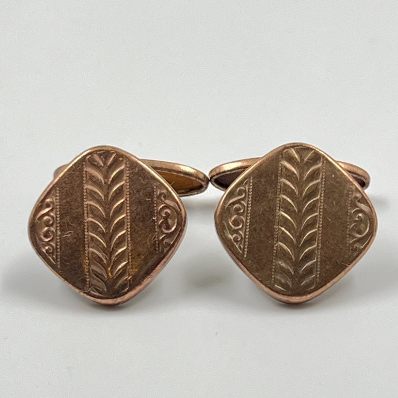 HC2565-kiti-papuosalai-0 Varinės sąsagos 2 vnt. Komplektas 2x1x2 cm