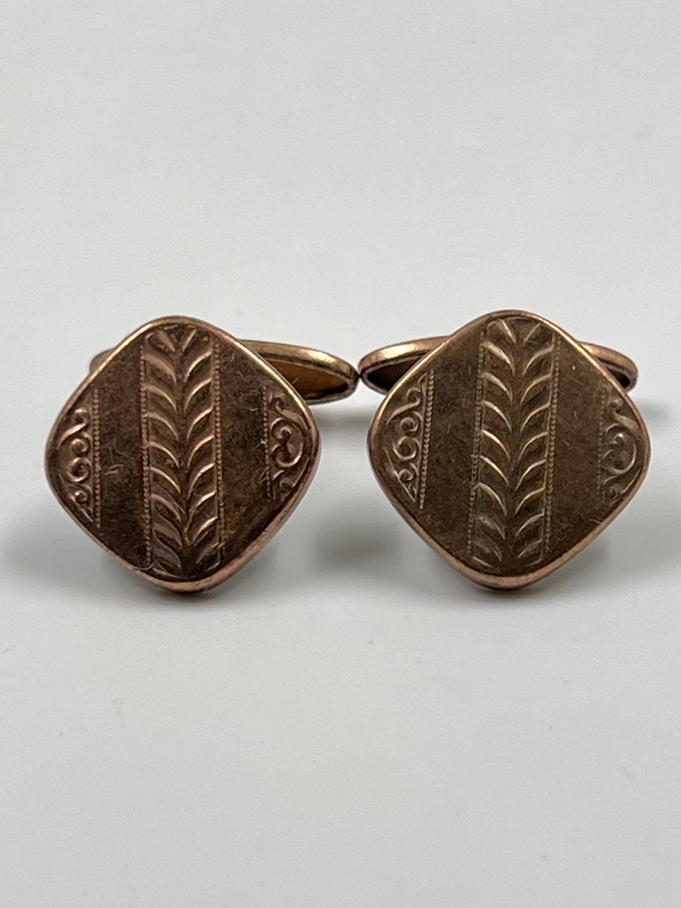 HC2565-kiti-papuosalai-1 Varinės sąsagos 2 vnt. Komplektas 2x1x2 cm