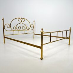 Metalinės, aukso spalvos lovos rėmas 220x191x120 cm; 180x210 cm