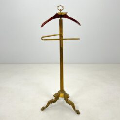 Pastatoma žalvarinė pakaba kostiumui su lėkštute 48x48x121 cm