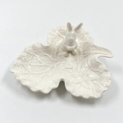 Porcelianinė dekoratyvinė lėkštė su kiškiu “Royal” 19x21x8 cm