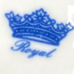 Porcelianinė dekoratyvinė lėkštė su kiškiu “Royal” 19x21x8 cm