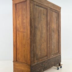 Ąžuolinė spinta su veidrodžiu ir stalčiais 61x168x209,5 cm