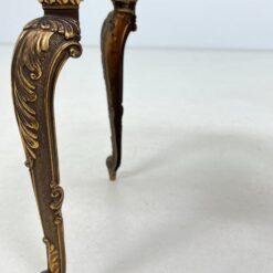 Staliukas su žalvarinėmis kojomis 38x36x34 cm