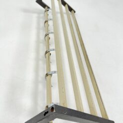 Vintažinė, dažyto metalo sieninė kabykla 28,5x86x16 cm