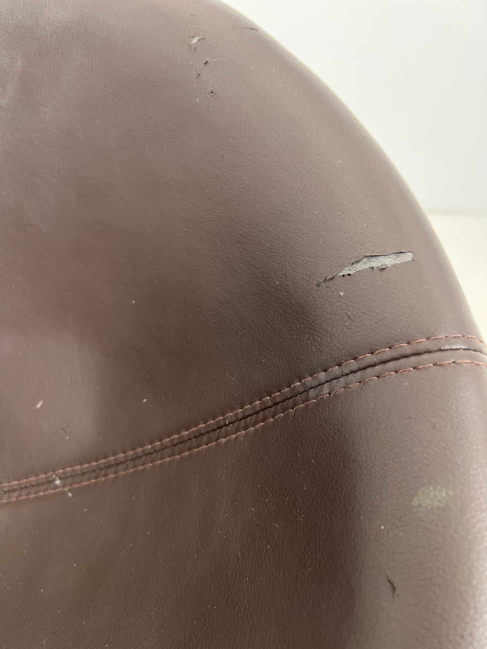 DL0092-foteliai-11 Vintažinis apvalus sukamas fotelis 65x71x77 cm, 46 cm