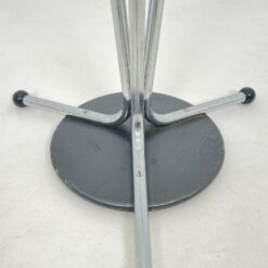 Vintažinė pastatoma kabykla 61x61x182 cm