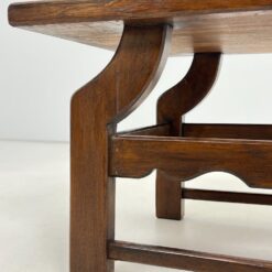 Ąžuolinis stačiakampio formos staliukas 57x122x45 cm