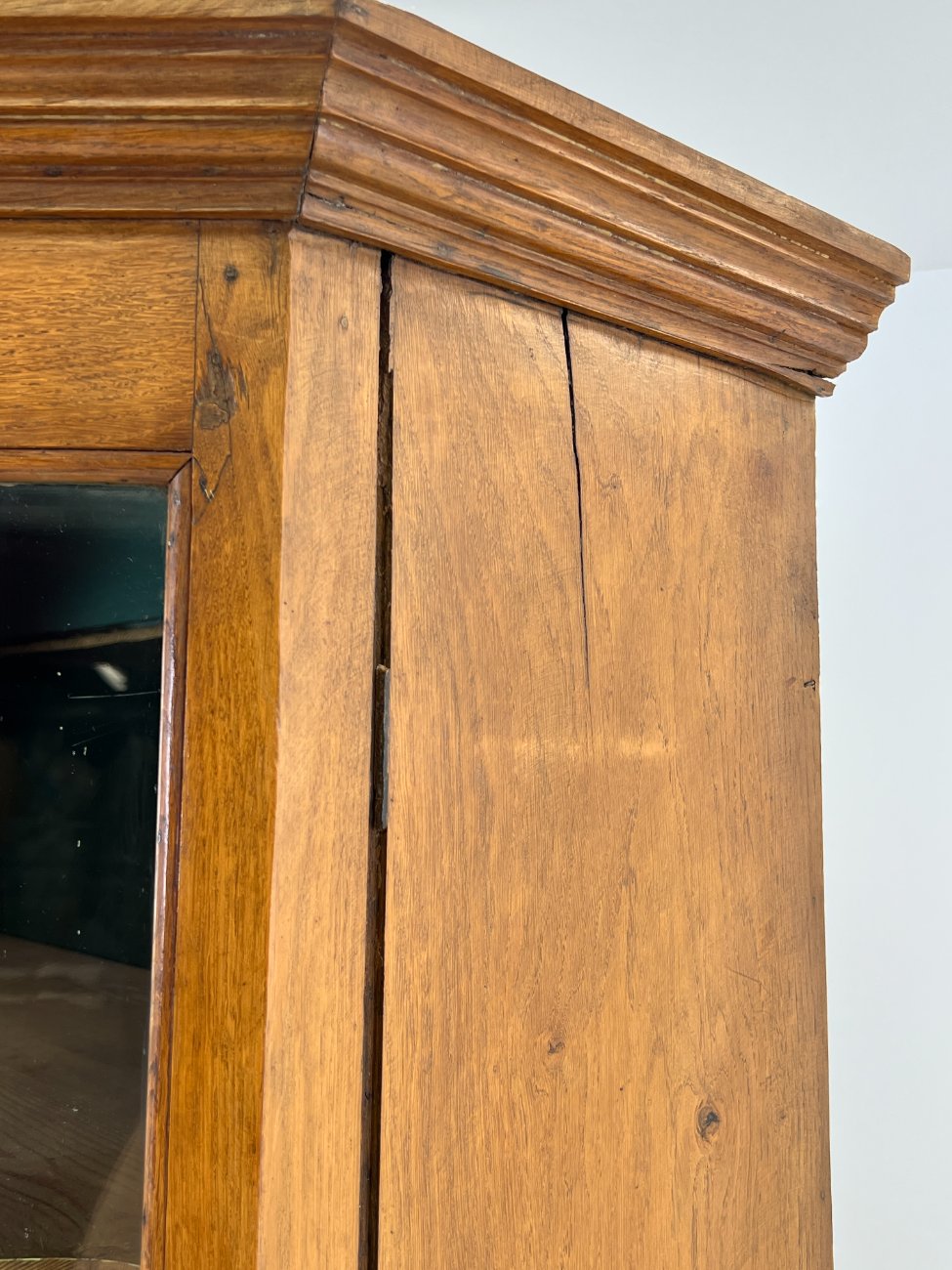 DL0156-bufetai-11 Senovinis, ąžuolinis bufetas 51x121x240 cm