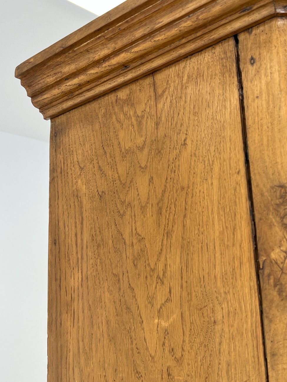 DL0156-bufetai-13 Senovinis, ąžuolinis bufetas 51x121x240 cm