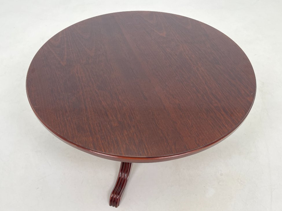 DL0168-stalai-3 Raudonmedžio staliukas 98x98x51 cm