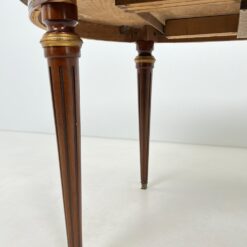 Raudonmedžio stalas puoštas žalvariu 97×178(+85)x77 cm