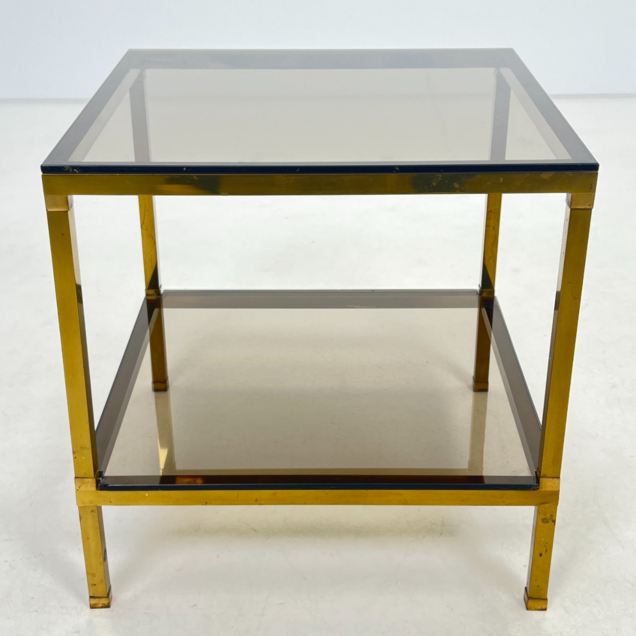 DL0190-stalai-0 Tamsinto stiklo staliukas 50x50x50 cm