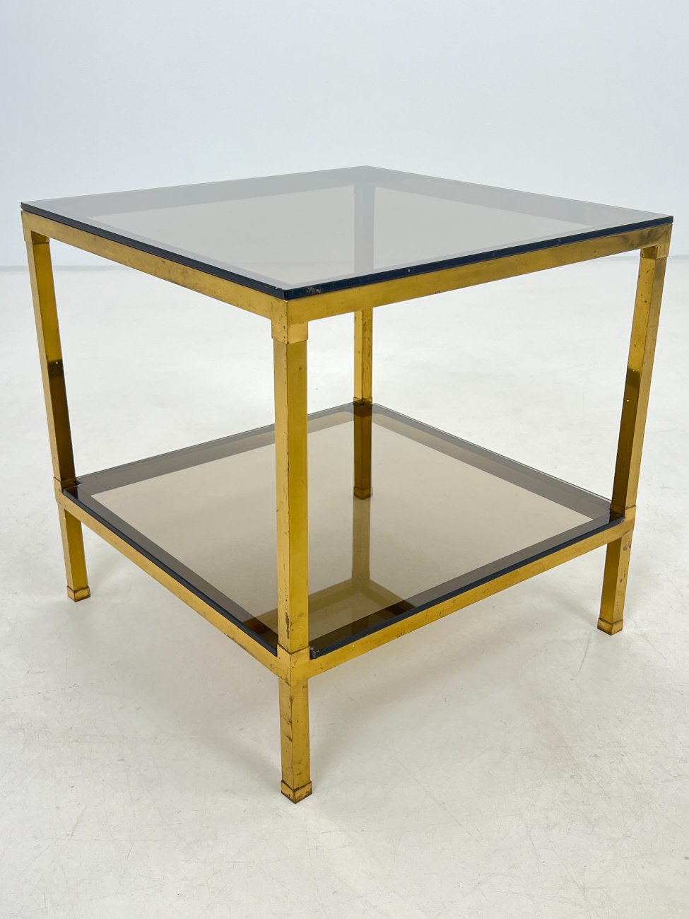 DL0190-stalai-3 Tamsinto stiklo staliukas 50x50x50 cm