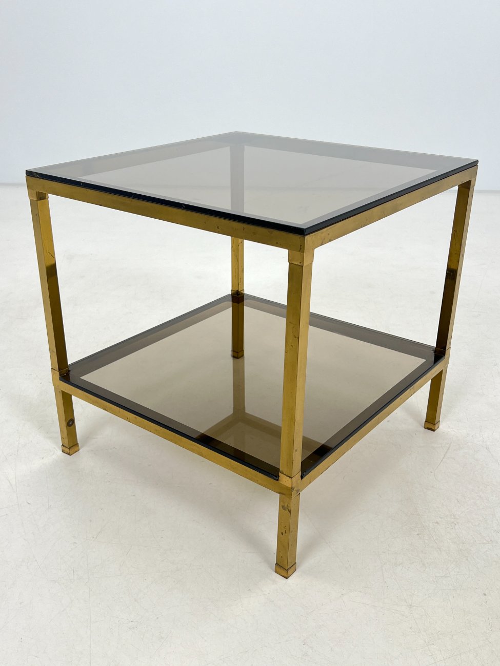 DL0190-stalai-4 Tamsinto stiklo staliukas 50x50x50 cm