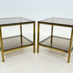 Tamsinto stiklo staliukas 50x50x50 cm