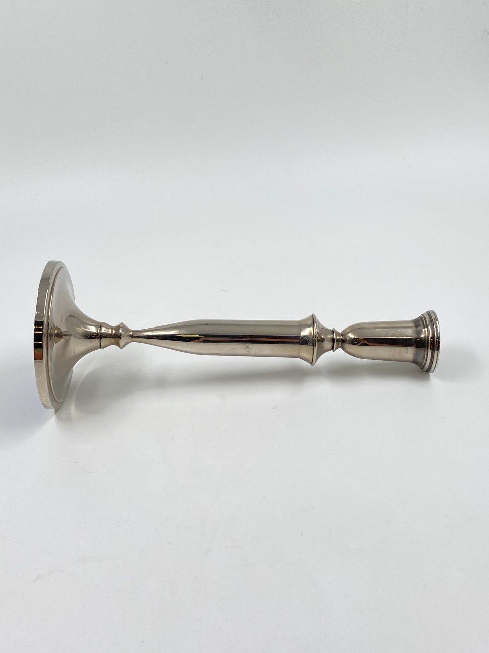 DL0236-zvakides-3 Sidabruota žvakidė 11,5×11,5×29 cm