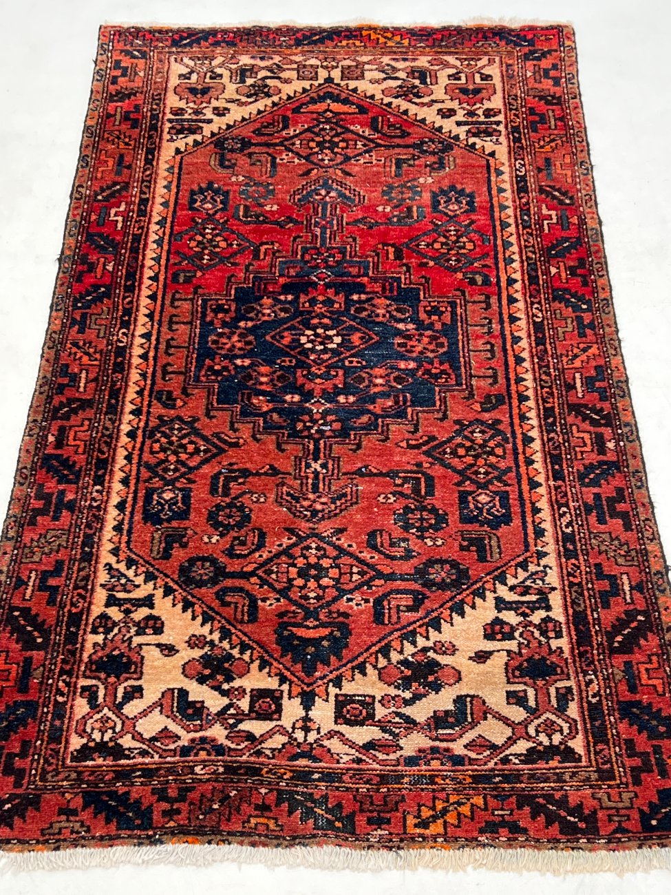 DL0278-kilimai-1 Rankų darbo kiliminis takas 225x124x0.8 cm