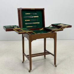 Sidabruoti stalo Robert E.Mosley-Sheffield-Shear Steel įrankiai su spintele 45x55x77 cm