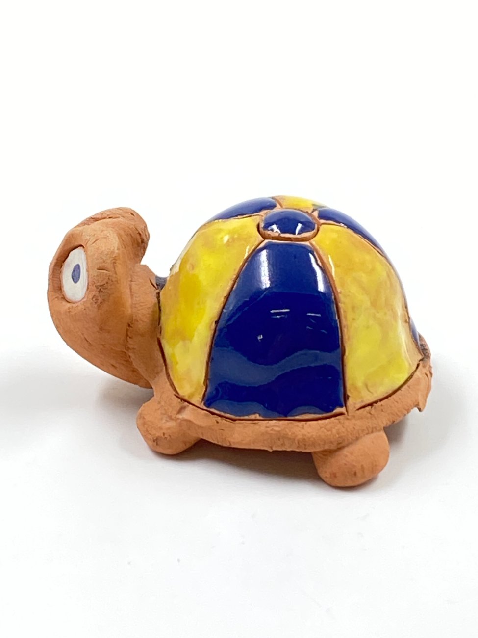 E0951-kitokios-skulpturos-4 Molinė vėžlio statula 4x5x2,5 cm