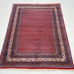 Vilnonis rankų darbo “Sarouk” kilimas 253x169x1 cm