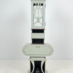 Art nouveau medinė indauja su stalčiais, raitytomis detalėmis 33x71x203 cm