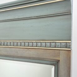 Dvigubas veidrodis sendintame mediniame rėme 6×139,5×174,5 cm