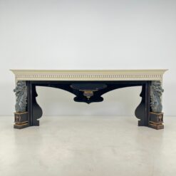 Prabangi sendinta konsolė su liūtų galvų imitacijomis 44x288x110,5 cm