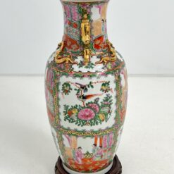 Rytietiška keramikinė vaza su raudonmedžio padėkliuku 20x20x50 cm